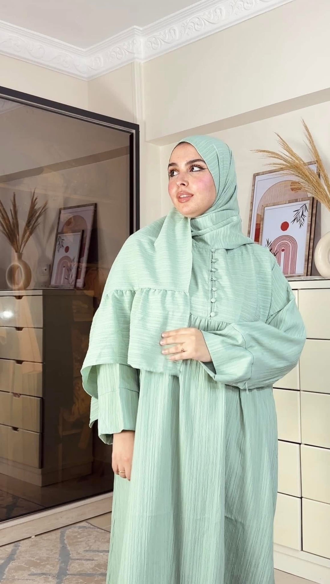 Serenity Buttoned Abaya / Isdal